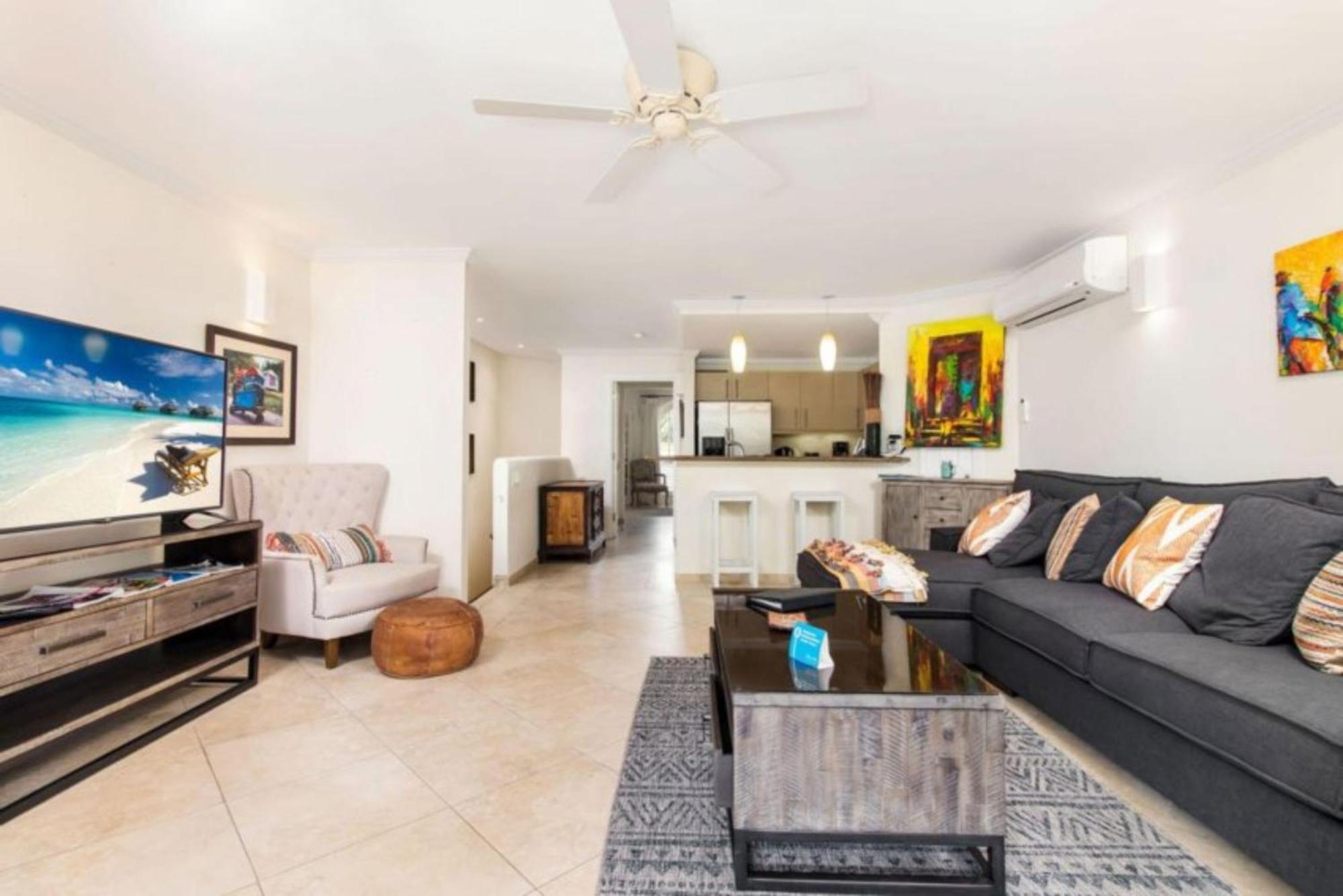 Sapphire Beach Condos Christ Church Room photo
