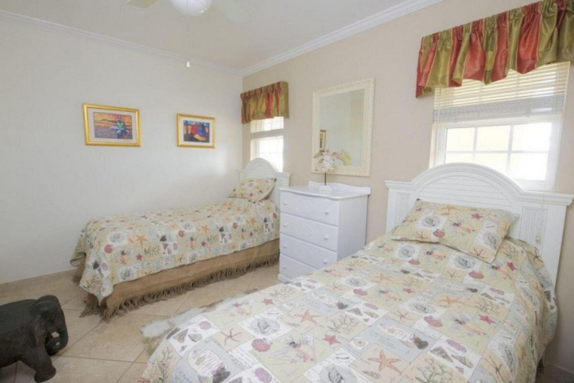 Sapphire Beach Condos Christ Church Room photo