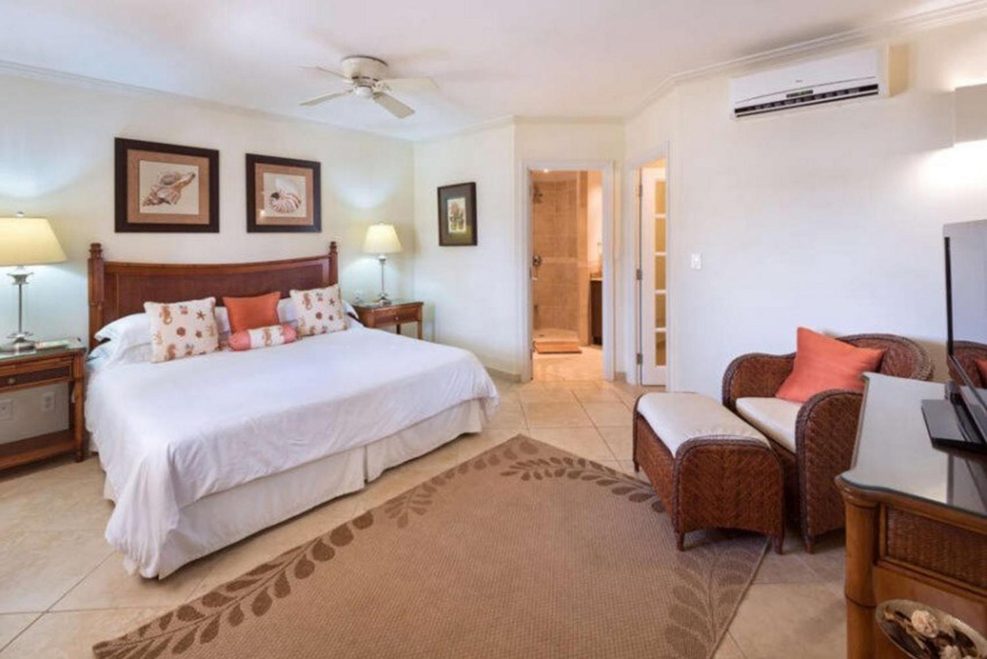 Sapphire Beach Condos Christ Church Room photo